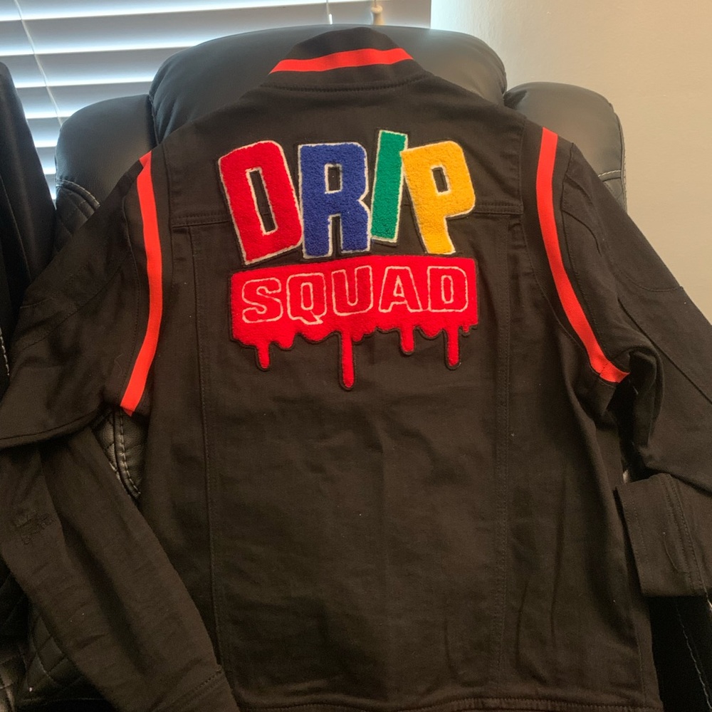 Jean jacket - Picture 2 of 3